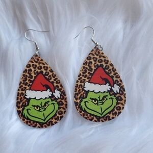 Leopard Grinch Earrings - Christmas Earrings- NWOT - Handmade